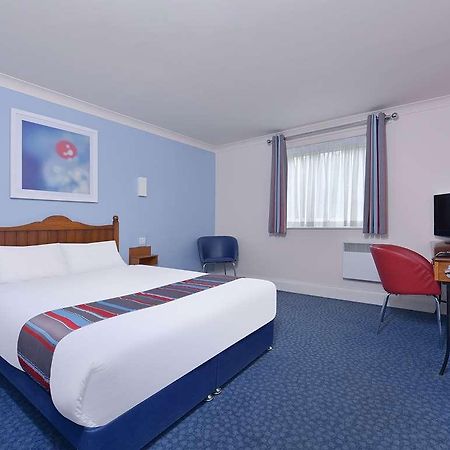 Travelodge Bromsgrove Marlbrook Szoba fotó
