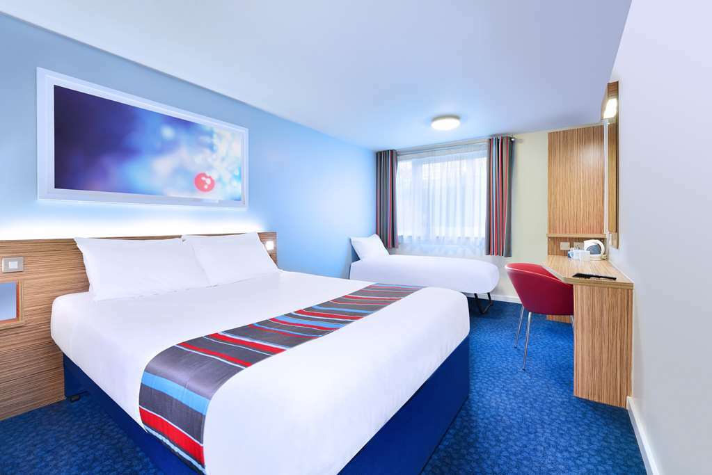 Travelodge Bromsgrove Marlbrook Szoba fotó