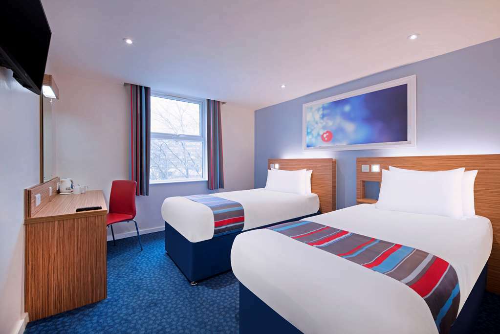 Travelodge Bromsgrove Marlbrook Szoba fotó